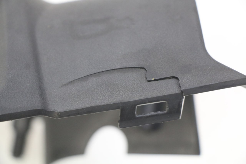 photo de REAR HANDLEBAR COVER PEUGEOT KISBEE 2T 50 (2010 - 2017)