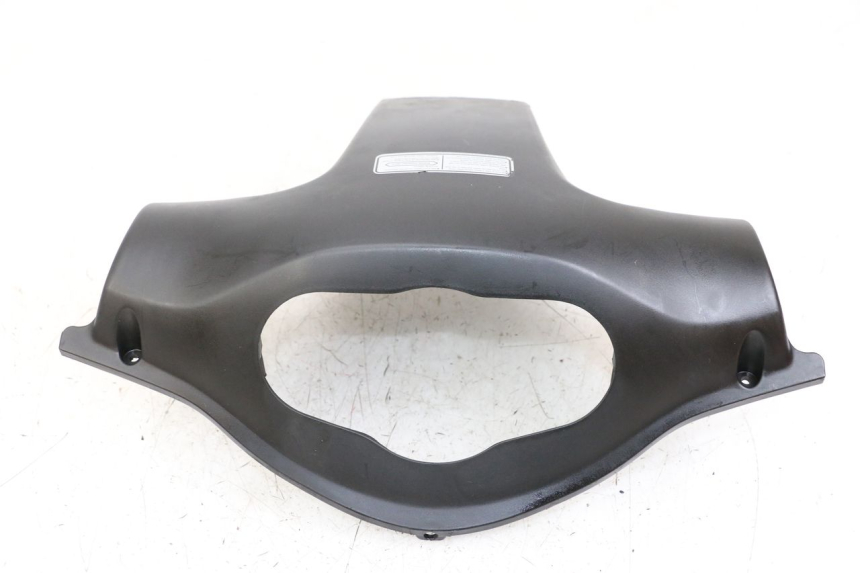 photo de REAR HANDLEBAR COVER KYMCO AGILITY 4T 50 (2018 - 2022)