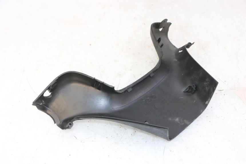 photo de HANDLE BAR REAR PANEL PIAGGIO MP3 LT 300 (2010 - 2016)