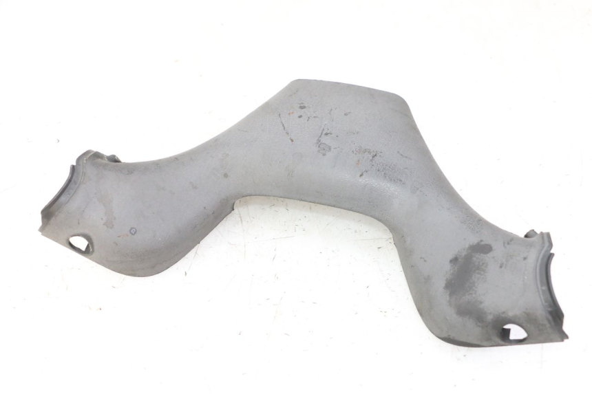 photo de HANDLE BAR REAR PANEL PIAGGIO MP3 LT 300 (2010 - 2016) - Zoom on usage condition