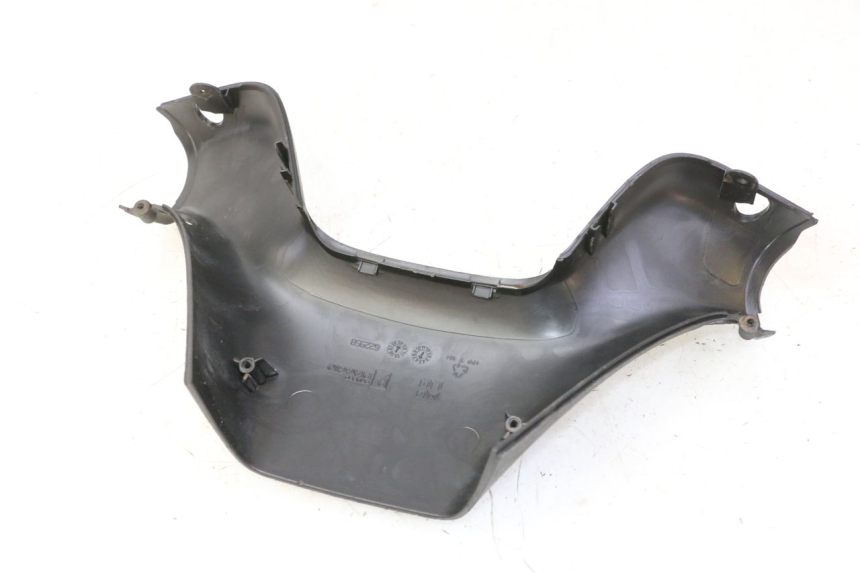 photo de REAR HANDLEBAR COVER PIAGGIO MP3 RL 250 (2007 - 2010)