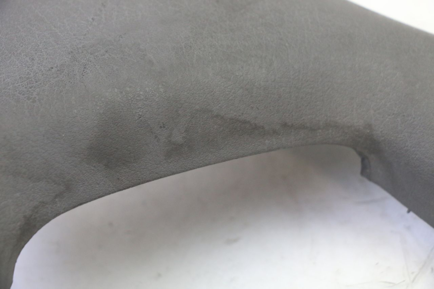 photo de REAR HANDLEBAR COVER PIAGGIO MP3 500 (2011 - 2015)