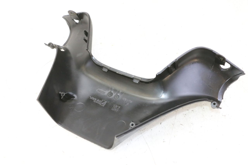photo de HANDLE BAR REAR PANEL PIAGGIO MP3 125 (2006 - 2014)