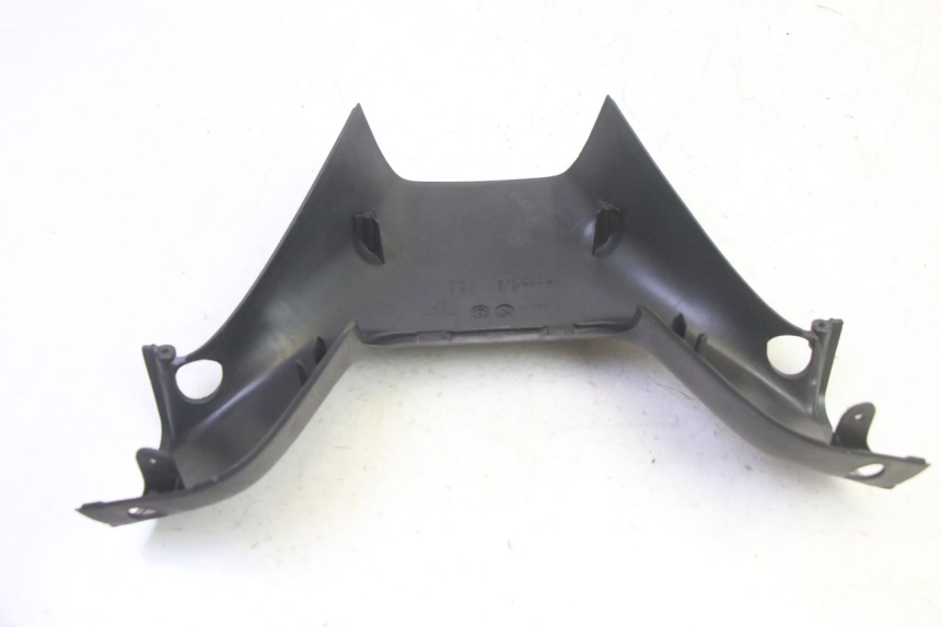 photo de REAR HANDLEBAR COVER PIAGGIO MP3 RL 250 (2007 - 2010) - Product overview