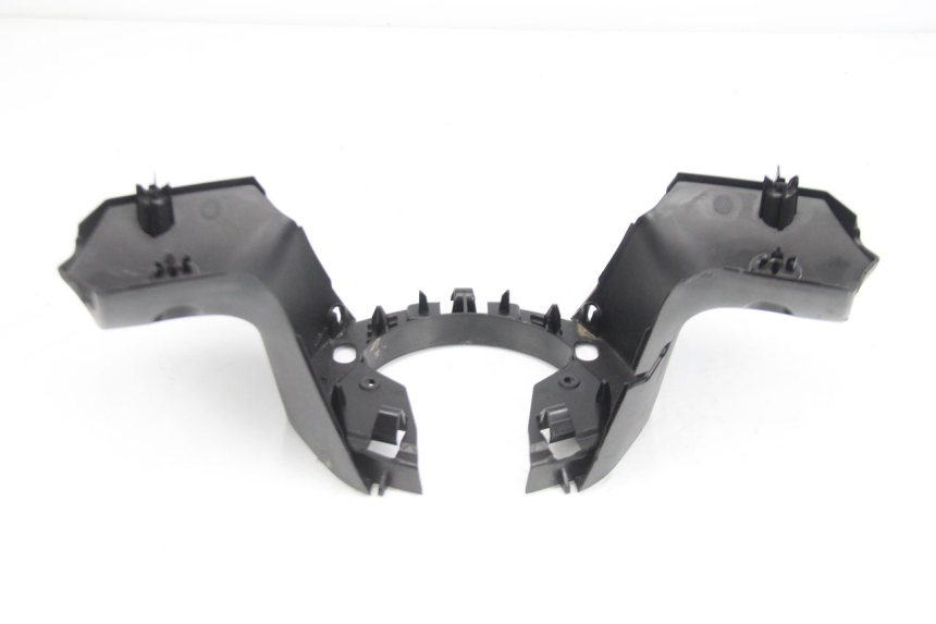 photo de REAR HANDLEBAR COVER PEUGEOT CITYSTAR 50 (2013 - 2017)