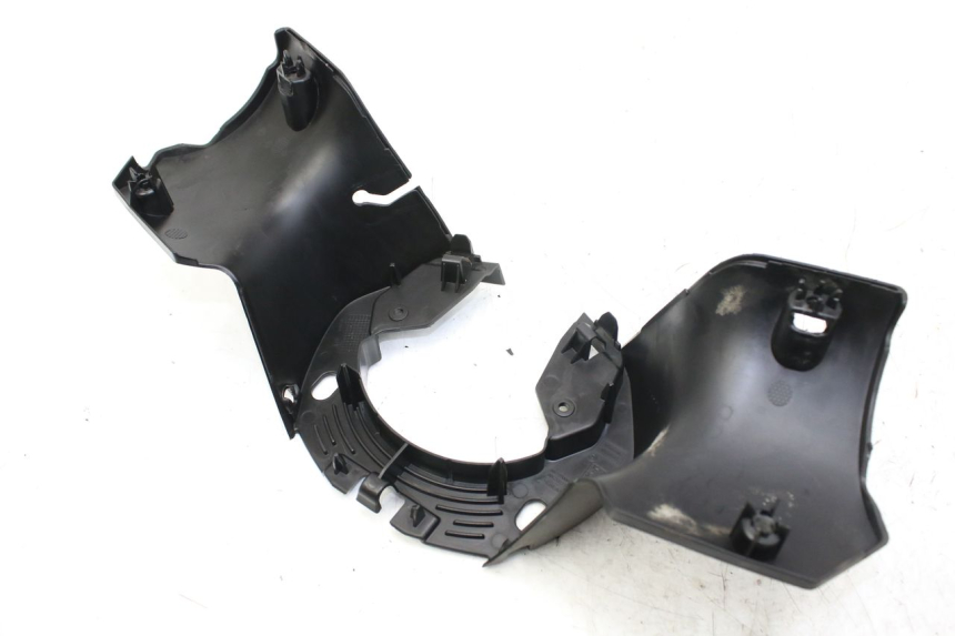 photo de REAR HANDLEBAR COVER PEUGEOT CITYSTAR 50 (2013 - 2017)