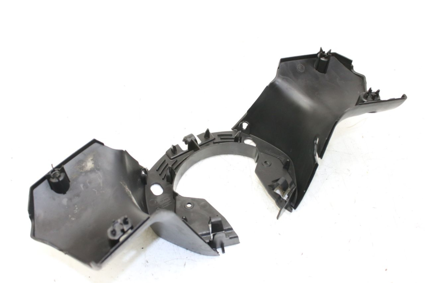 photo de REAR HANDLEBAR COVER PEUGEOT CITYSTAR 50 (2013 - 2017)