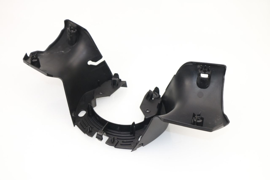 photo de REAR HANDLEBAR COVER PEUGEOT CITYSTAR 50 (2013 - 2017)