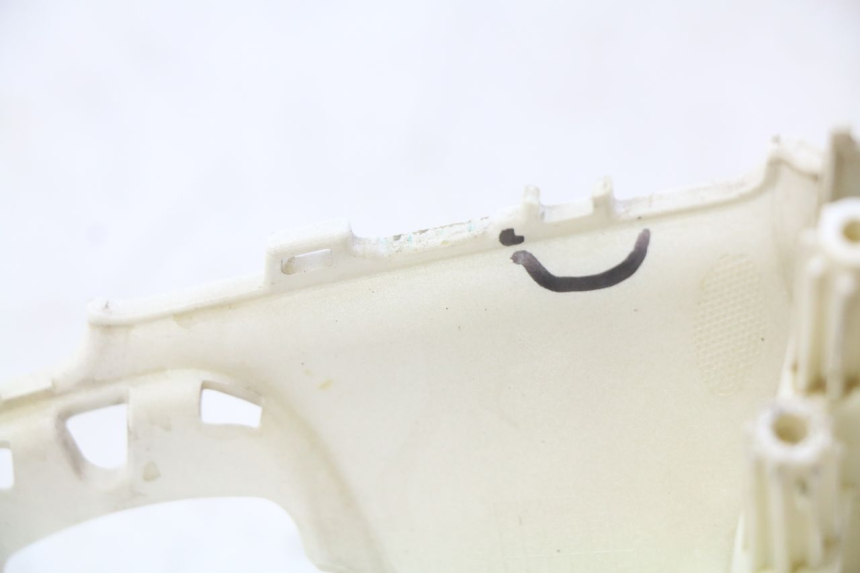 photo de REAR HANDLEBAR COVER PEUGEOT DJANGO 2T 50 (2014 - 2019)