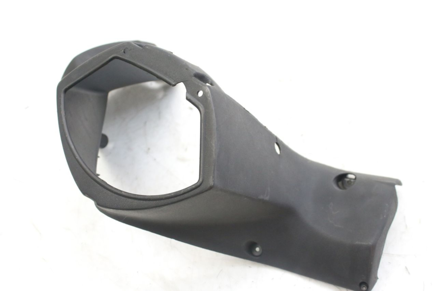 photo de REAR HANDLEBAR COVER PEUGEOT ELYSTAR 50 (2002 - 2014)