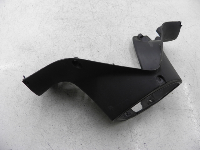 photo de REAR HANDLEBAR COVER PEUGEOT ELYSTAR 50 (2002 - 2014)