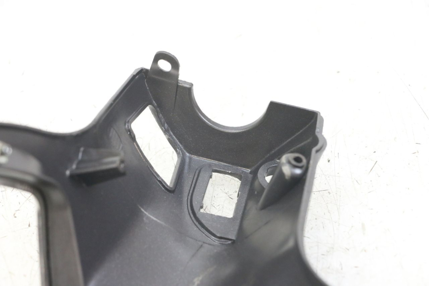 photo de REAR HANDLEBAR COVER PIAGGIO LIBERTY 125 (2009 - 2013)