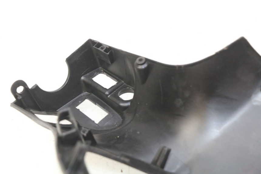 photo de REAR HANDLEBAR COVER PIAGGIO LIBERTY IGET 4T 50 (2015 - 2020)