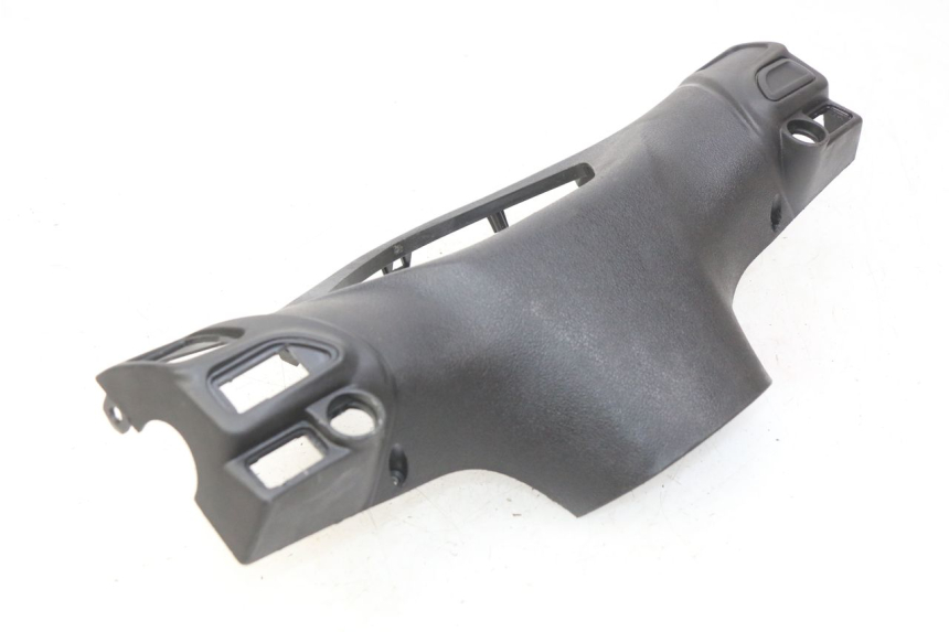 photo de REAR HANDLEBAR COVER PIAGGIO LIBERTY IGET 4T 50 (2015 - 2020)