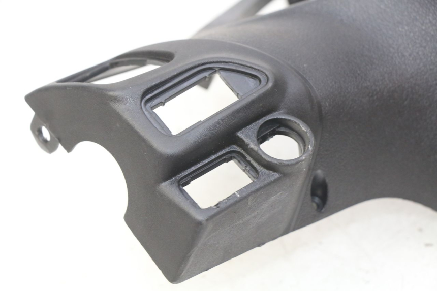 photo de REAR HANDLEBAR COVER PIAGGIO LIBERTY IGET 4T 50 (2015 - 2020)