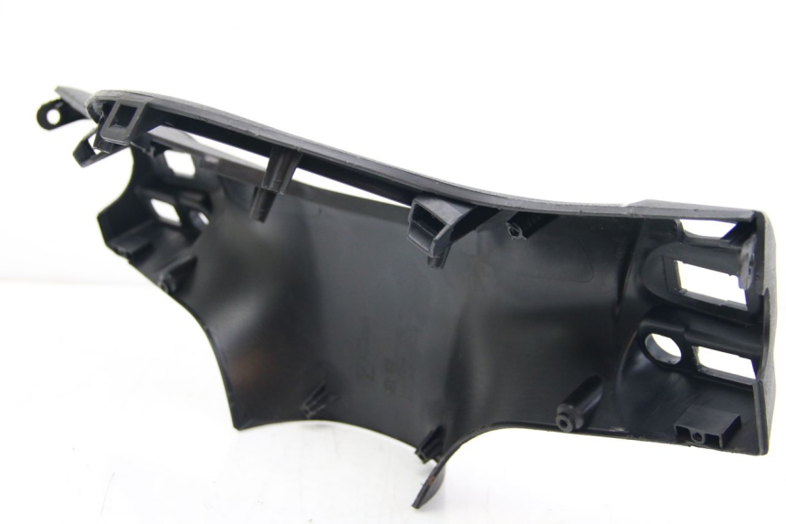 photo de REAR HANDLEBAR COVER PIAGGIO LIBERTY IGET 4T 50 (2015 - 2020)