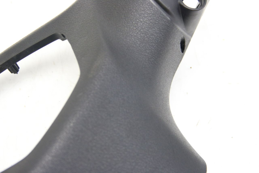photo de REAR HANDLEBAR COVER PIAGGIO LIBERTY IGET 4T 50 (2015 - 2020)