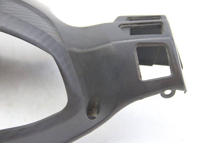 photo de REAR HANDLEBAR COVER RED ELECTRIC RED E PRO 1 (2017 - 2019)