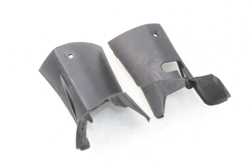 photo de REAR HANDLEBAR COVER DAELIM S2 FI 125 (2008 - 2017)