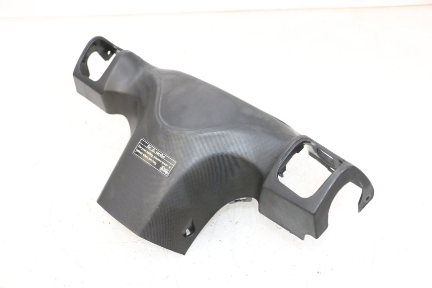 photo de REAR HANDLEBAR COVER JM MOTORS SANTANA 50 (2014 - 2023) - Markings and original references