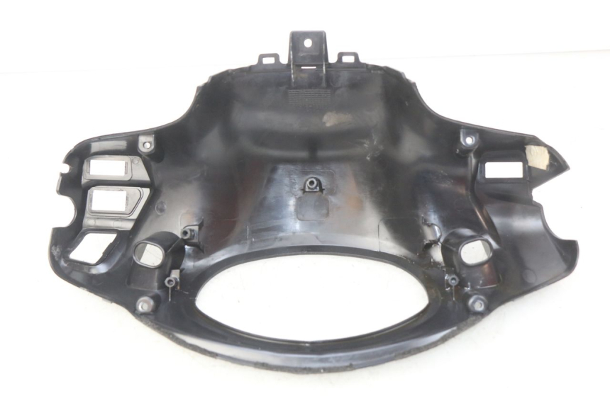 photo de REAR HANDLEBAR COVER SUZUKI SIXTEEN 125 (2008 - 2010)