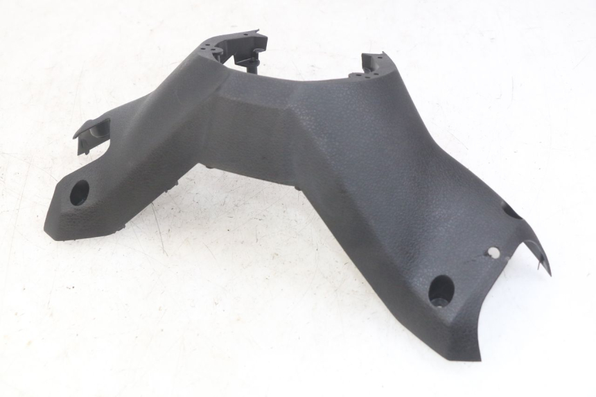 photo de REAR HANDLEBAR COVER MBK SKYCRUISER 125 (2010 - 2013)