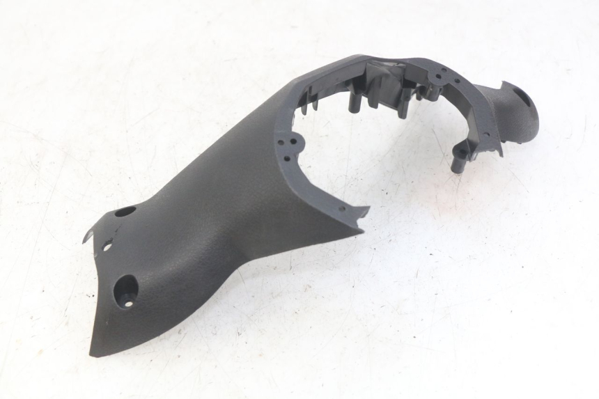 photo de REAR HANDLEBAR COVER MBK SKYCRUISER 125 (2010 - 2013)