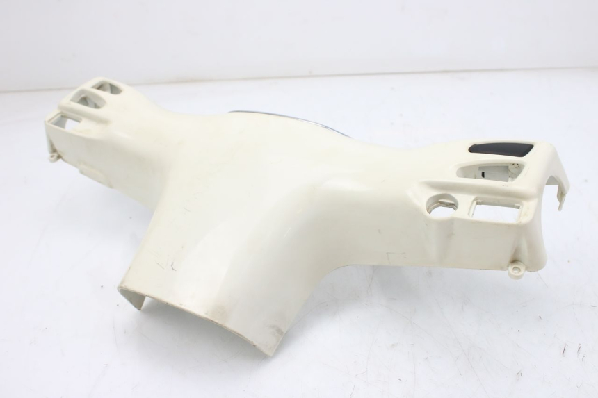 photo de REAR HANDLEBAR COVER PIAGGIO VESPA GTS IGET ABS 125 (2017 - 2023)