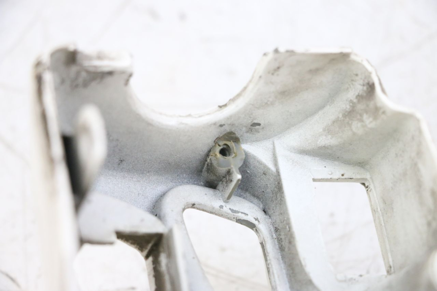 photo de HANDLE BAR REAR PANEL PIAGGIO VESPA GTS SUPER IE 125 (2009 - 2016) - Zoom on usage condition