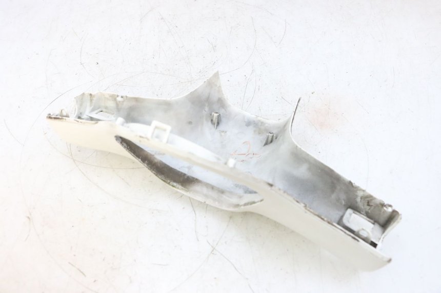 photo de HANDLE BAR REAR PANEL PIAGGIO VESPA GTS SUPER IE 125 (2009 - 2016) - Alternative perspective