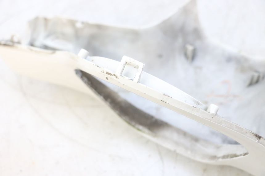 photo de HANDLE BAR REAR PANEL PIAGGIO VESPA GTS SUPER IE 125 (2009 - 2016) - Technical close-up