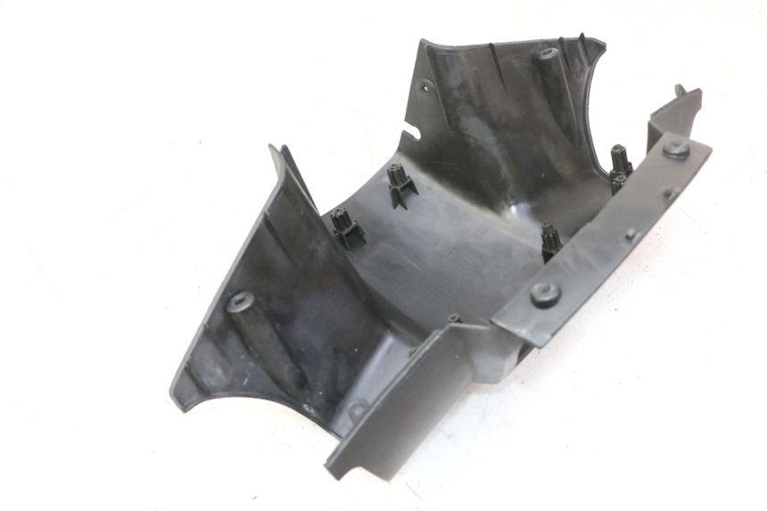 photo de HANDLE BAR REAR PANEL PEUGEOT VIVACITY NEW 4T 50 (2008 - 2017)