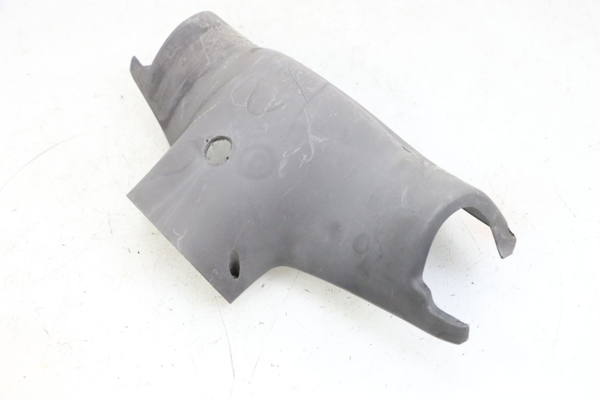 photo de HANDLE BAR REAR PANEL PEUGEOT VIVACITY 100 (1999 - 2008) - Surface and material condition