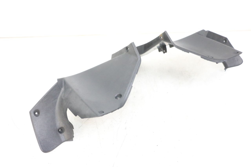 photo de REAR HANDLEBAR COVER YAMAHA XMAX X-MAX 125 (2006 - 2009) - Technical close-up