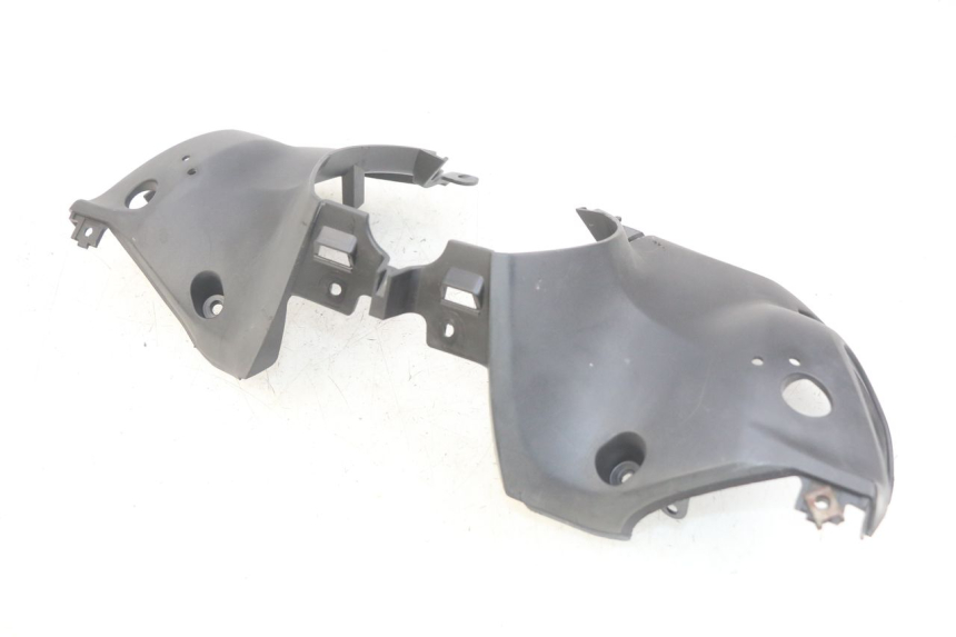 photo de REAR HANDLEBAR COVER YAMAHA HW XENTER 125 (2011 - 2017)