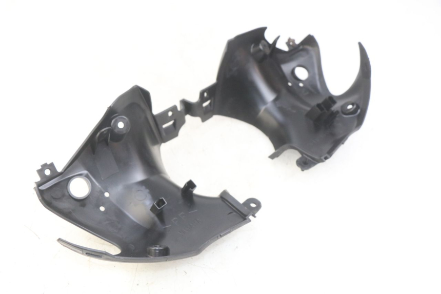 photo de REAR HANDLEBAR COVER YAMAHA HW XENTER 125 (2011 - 2017)