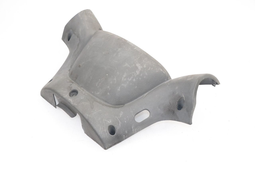 photo de HANDLE BAR REAR PANEL YAMAHA YP MAJESTY 125 (1998 - 2001)
