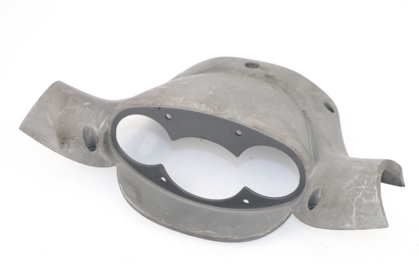 photo de HANDLE BAR REAR PANEL YAMAHA YP MAJESTY 125 (1998 - 2001)