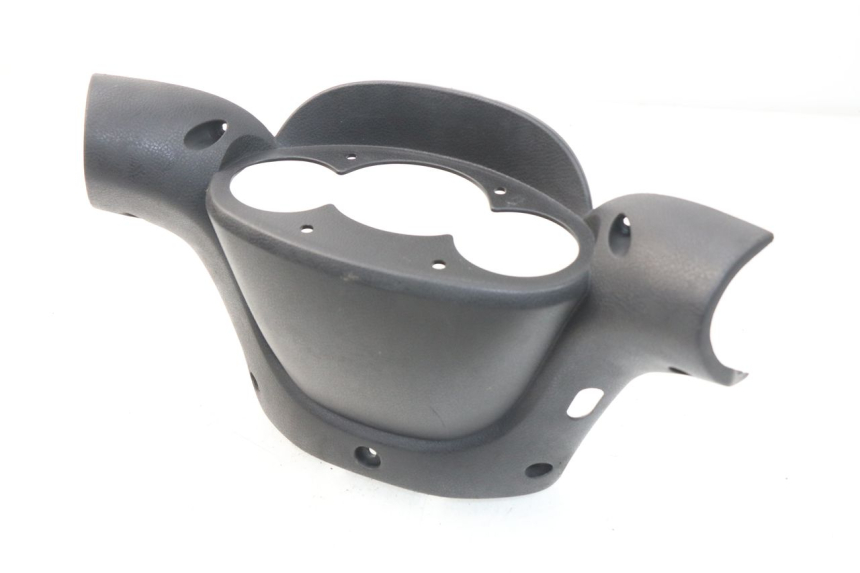 photo de HANDLE BAR REAR PANEL YAMAHA YP MAJESTY 125 (2007 - 2010)