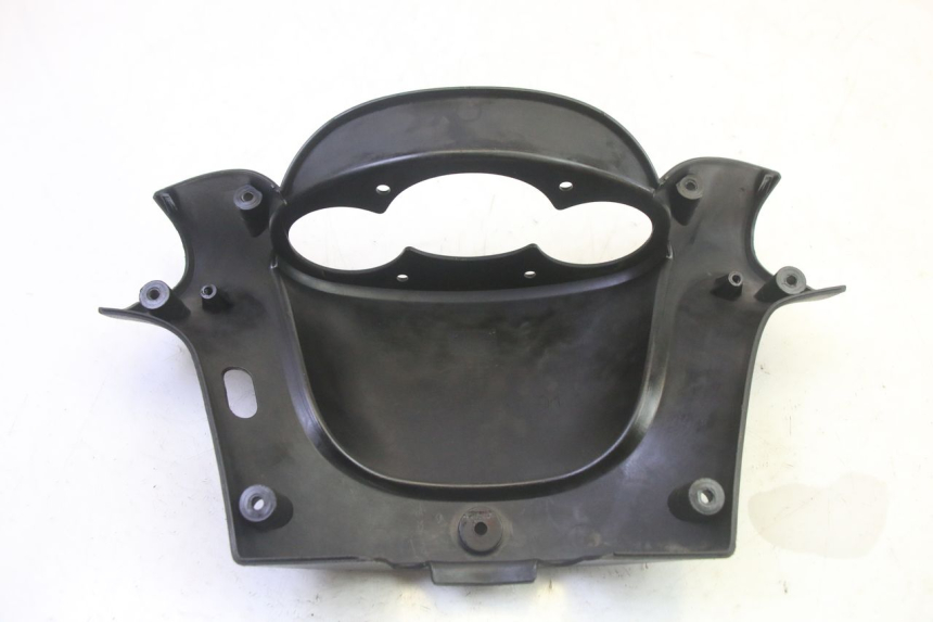 photo de REAR HANDLEBAR COVER YAMAHA YP MAJESTY 125 (2002 - 2006) - Alternative perspective