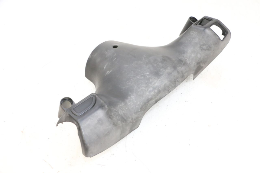 photo de REAR HANDLEBAR COVER PIAGGIO ZIP 2T 50 (2009 - 2019) - Technical close-up