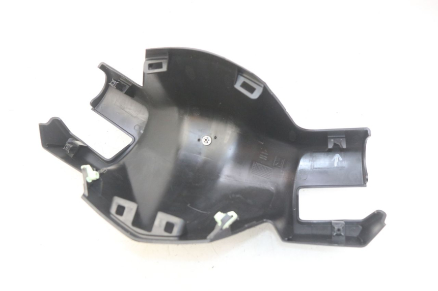 photo de HANDLEBAR COVER FRONT PEUGEOT CITYSTAR 125 (2011 - 2017)