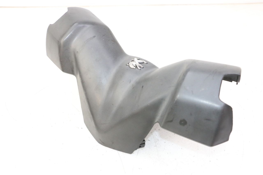 photo de HANDLEBAR COVER FRONT PEUGEOT CITYSTAR 50 (2013 - 2017)