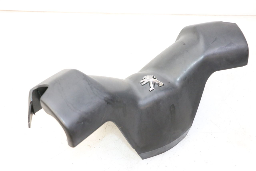 photo de HANDLEBAR COVER FRONT PEUGEOT CITYSTAR 50 (2013 - 2017)