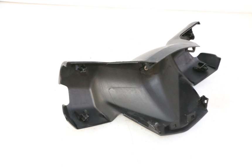 photo de HANDLEBAR COVER FRONT PEUGEOT CITYSTAR 50 (2013 - 2017)