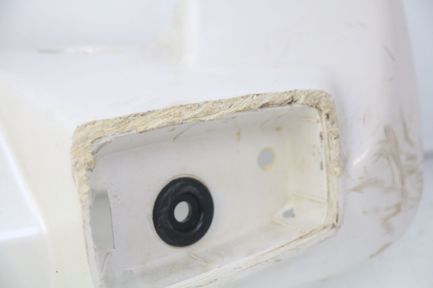 photo de HANDLEBAR COVER FRONT SUZUKI CP 80 (1985 - 1996)