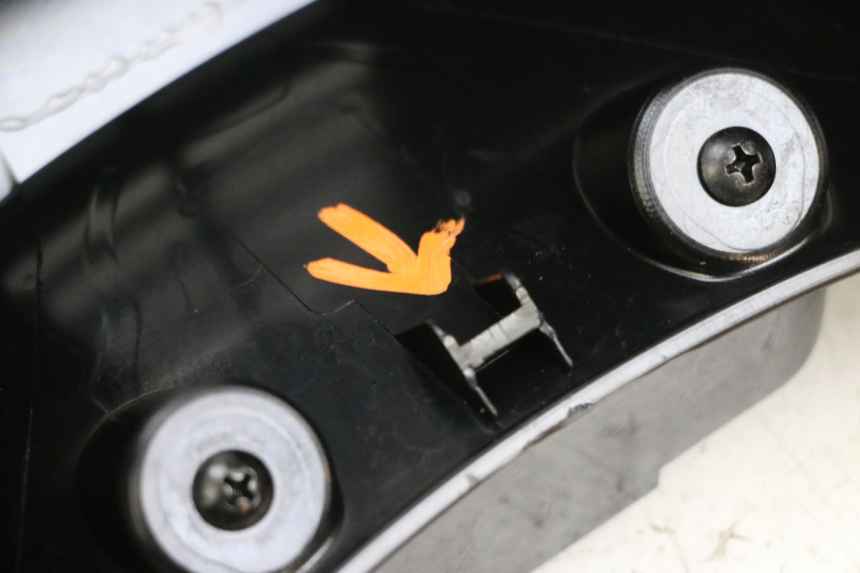 photo de HANDLE BAR FRONT PANEL SEGWAY NINEBOT E125S 1 (2022 - 2026) - Technical close-up