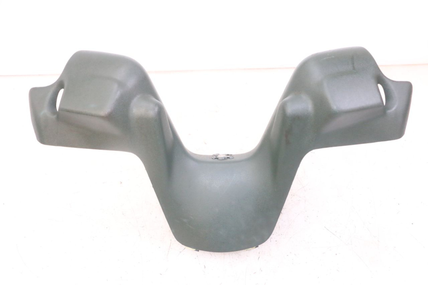 photo de HANDLEBAR COVER FRONT PEUGEOT ELYSEO 125 (1999 - 2004)