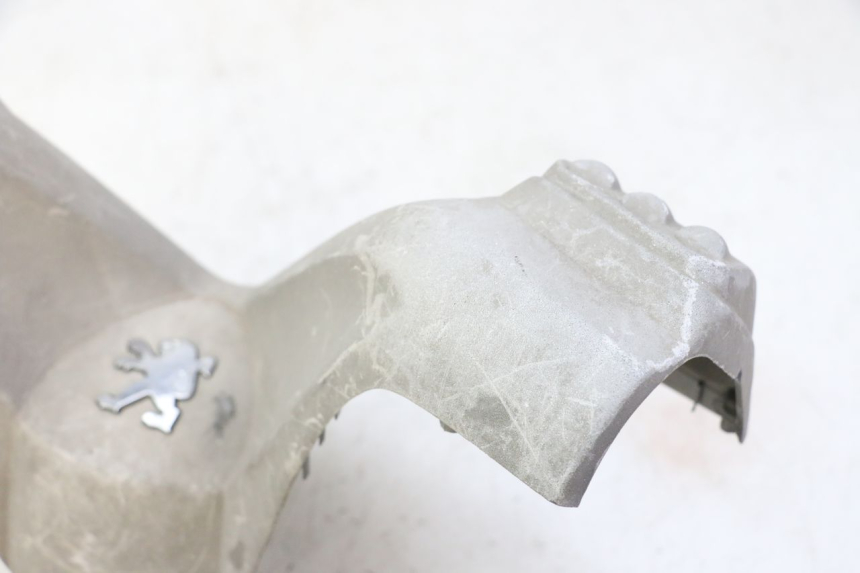 photo de HANDLEBAR COVER FRONT PEUGEOT ELYSTAR 50 (2002 - 2014)