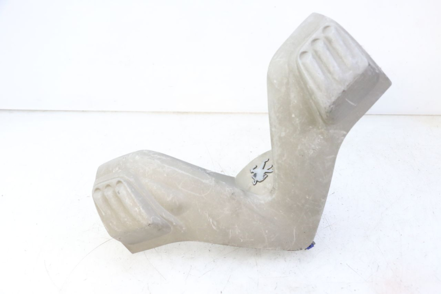 photo de HANDLEBAR COVER FRONT PEUGEOT ELYSTAR 50 (2002 - 2014)